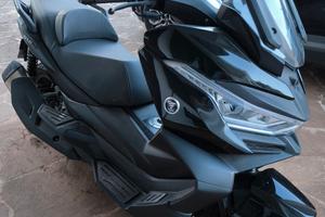 maxi scooter Voge Sfida SR4 max