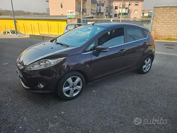 FORD FIESTA 1.4 GPL Neopatentati 