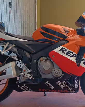 HONDA CBR 600 RR REPSOL