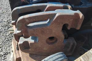 2 zavorre new holland 25 kg