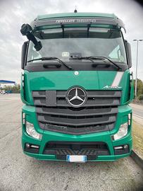 Mercedes-benz actros