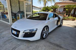 Audi R8 4.2 V8 FSI Quattro