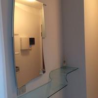 Specchio + mensola in vetro Flay