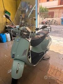 Vespa 300 gts