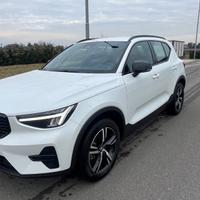 Volvo XC40 B3 Auto – Subentro ARVAL