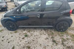 Toyota Aygo 1.0 12V VVT-i 5 porte Sol