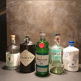 bottiglie di gin vuote 