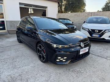 Volkswagen Golf 8.5 GTI 2.0TSI 265CV DSG