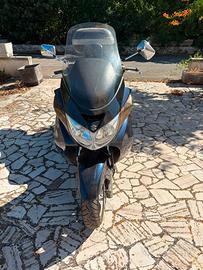 Suzuki burgman 400