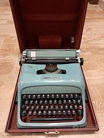 Macchina da scrivere vintage Olivetti Studio 44 