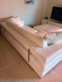 Elegante divano in pelle