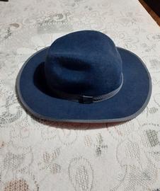 Cappello elegante da uomo..marca Bruno Capelo