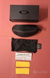 Oakley Custodia, Accessori