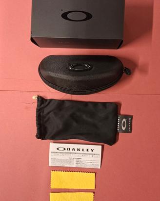 Oakley Custodia, Accessori
