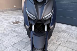 Yamaha X-MAX 400