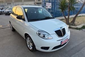 Lancia Ypsilon 1.2 benzina 69 cv 2011