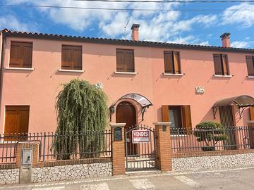 Porzione di casa storica