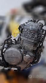 motore honda dominator 650