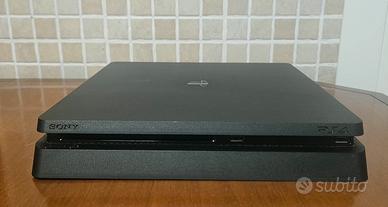 PS4 SLIM 500GB+1 CONTROLLER+7 GIOCHI