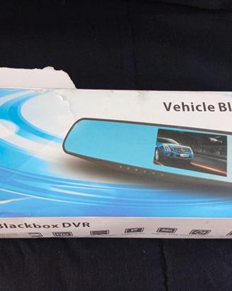 spechietto retrovisore auto con display