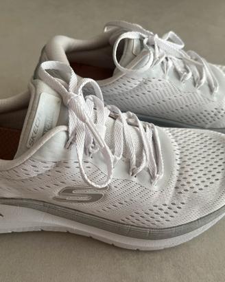 Skechers Arch Fit bianche 37