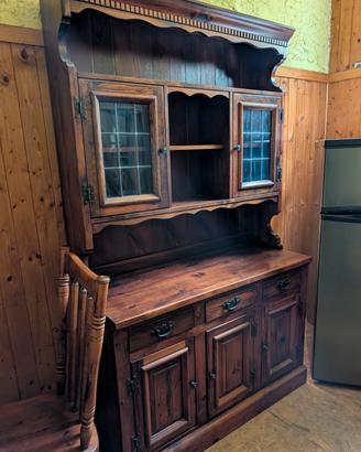 Credenza vetrina con alzata in pino massello 