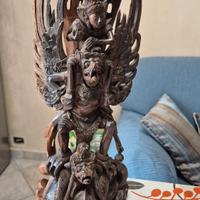 Scultura in legno rappresentante GERUDA