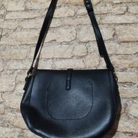 borsa nera in pelle Carpisa 