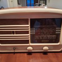 Radio Epoca Minerva modello 535/2