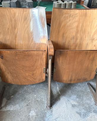 Due poltrone da cinema anni 60
