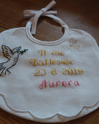 Bavaglini ricamati bimbi