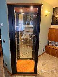 Vetrinetta triangolare illuminata in cristallo