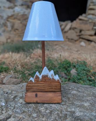 lampada artigianale in larice montano
