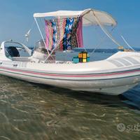 Gommone SACS motore mercury e carrello biasse