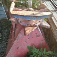 Spandiconcime per macchine agricole
