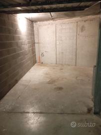 Garage via Adriatico