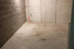 Garage via Adriatico