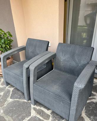Poltrone con Tavolino