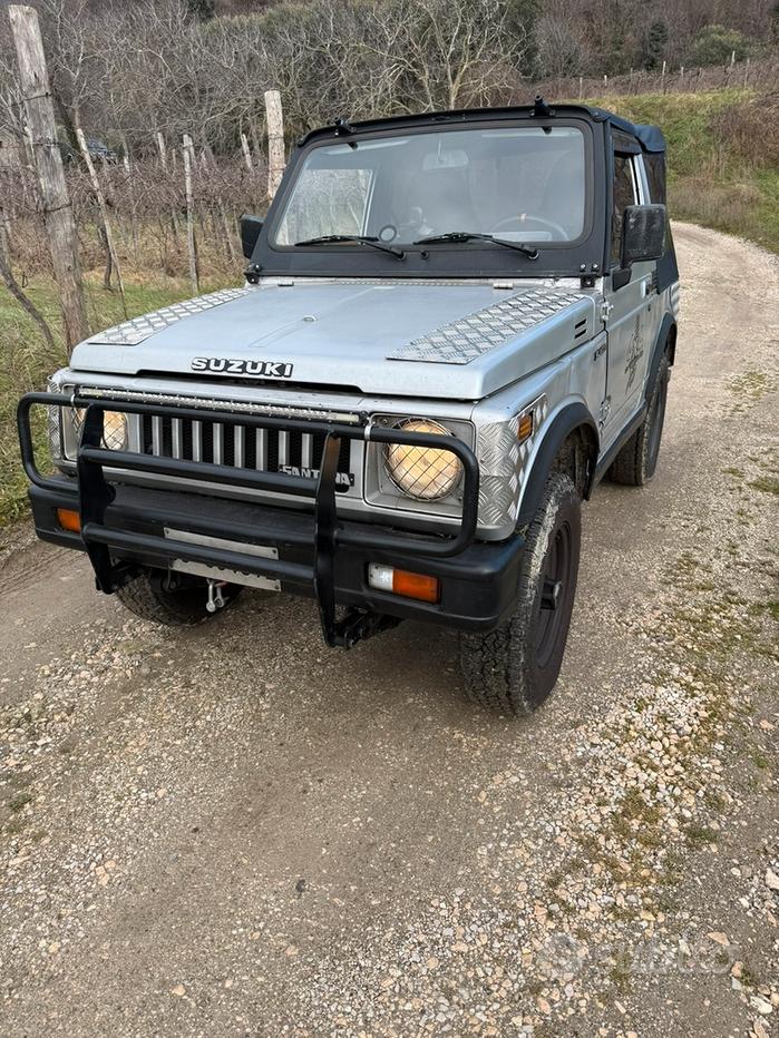 SUZUKI SJ400/Samurai