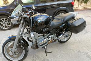 Moto BMW R850R