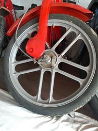 coppia Cerchi Grimeca da 17 - 10 razze parallele 