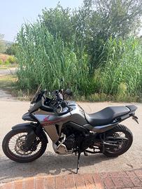 Honda XL750 Transalp 2023- 16000 km - Accessoriata