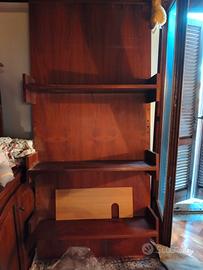 libreria/mobile con mensole 