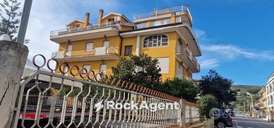Immobile di 53 m² con 2 locali a Montepaone