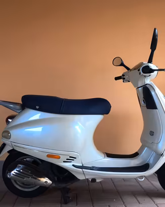 Vespa et4 150 iscritta FMI