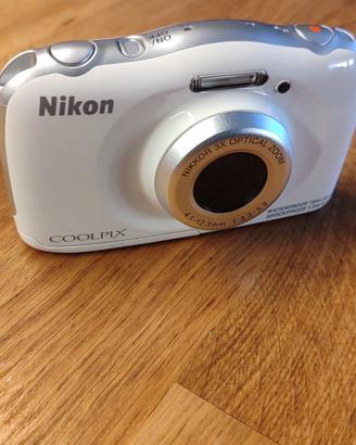 Coolpix S33 Nikon