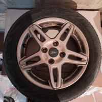 Pneumatici seminuovi +cerchi Ford