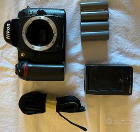 NIKON D80 + 18-55 VR II