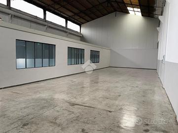 CAPANNONE A ALBANO SANT'ALESSANDRO