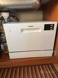 Lavastoviglie compatta